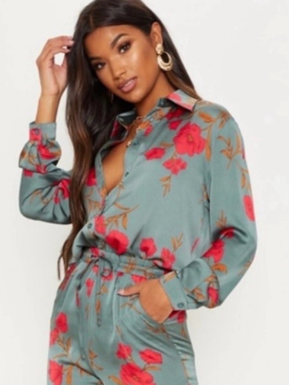 PrettyLittleThing Sage Green Floral Satin Button Up Blouse XS Tall NWOT